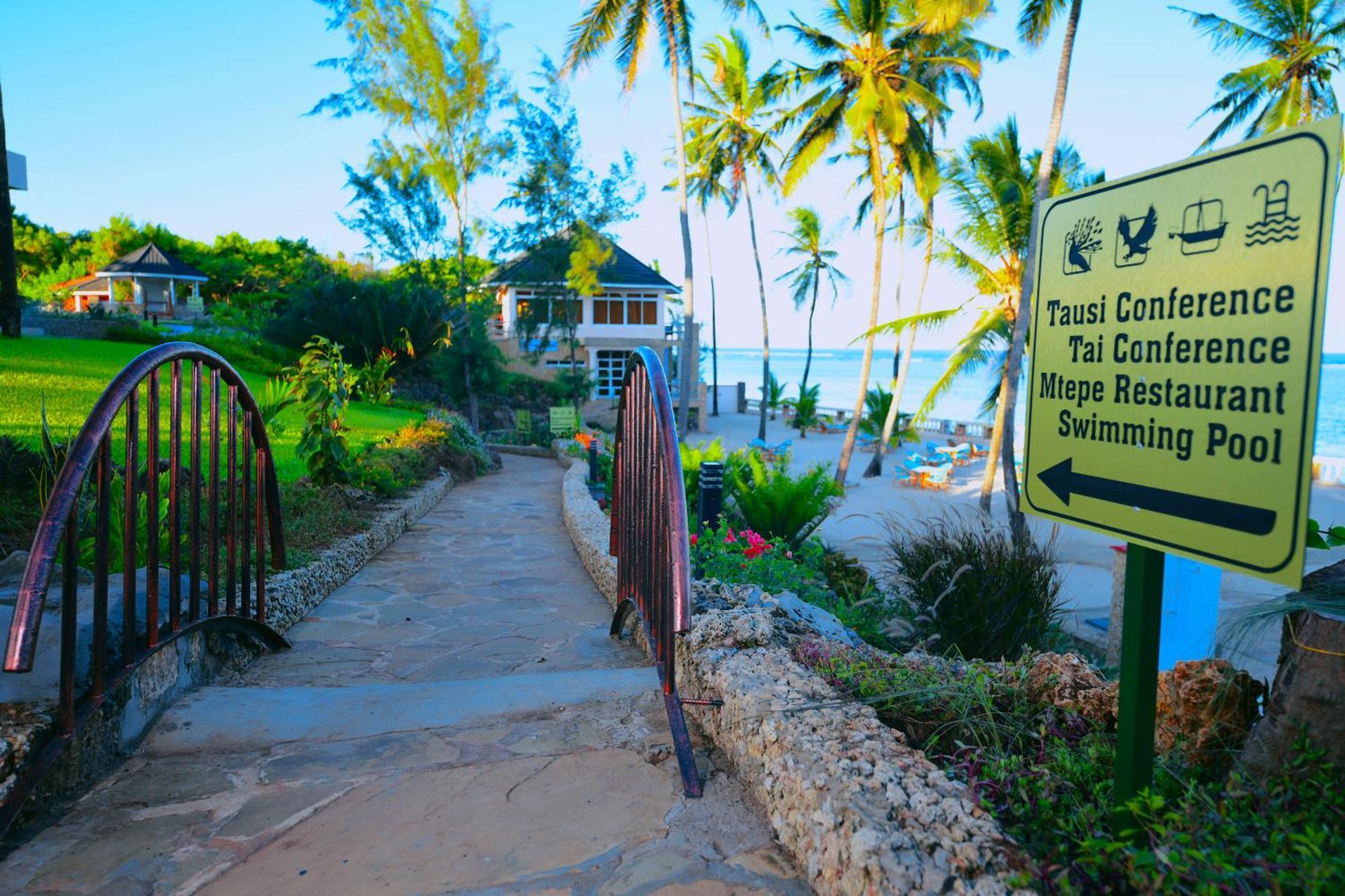 Vipingo Beach Resort Tezo Kültér fotó